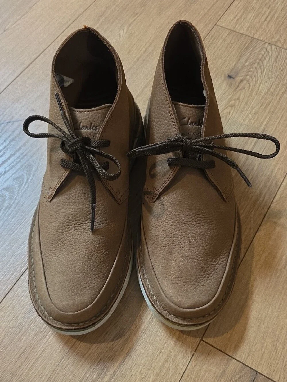 Clarks Bruno Top Men's Taupe Nubuck Chukka Boot Lace-Up NWT Size 8
